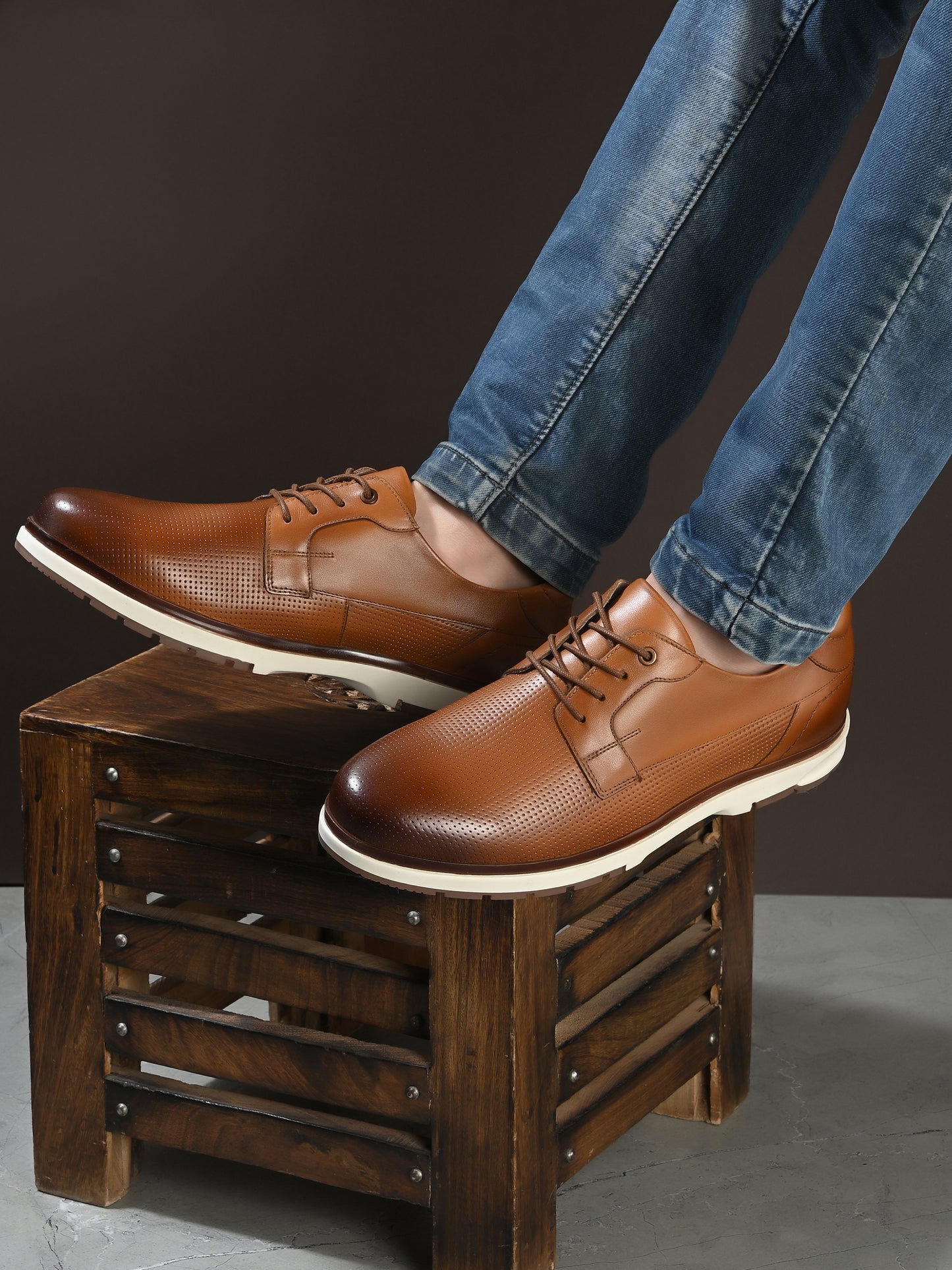 EZRO Men's Tan Premium Lace-Up Sneakers | Lightweight Casual, Office & Everyday Comfort Shoes